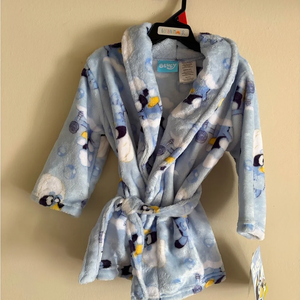 Snuggly Bluey 2T Toddler Pajama Robe. - Picture 1 of 4